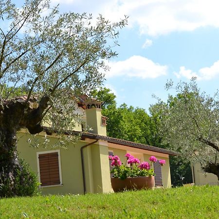 Gasthaus Valle Rosa Spoleto Exterior foto