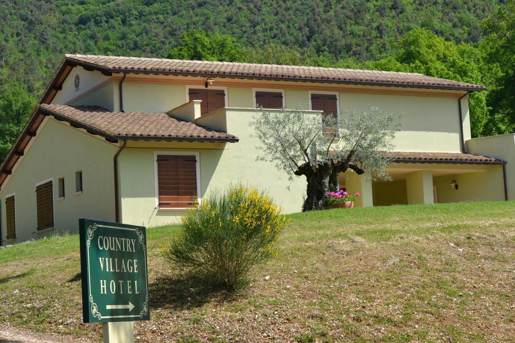 Gasthaus Valle Rosa Spoleto Exterior foto